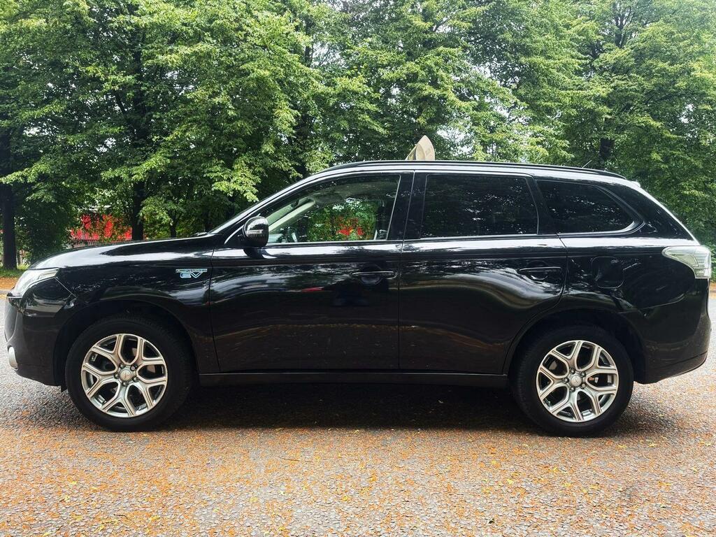 Mitsubishi Outlander 2.0H 12Kwh Gx3h Cvt 4Wd Euro 5 Ss Black #4