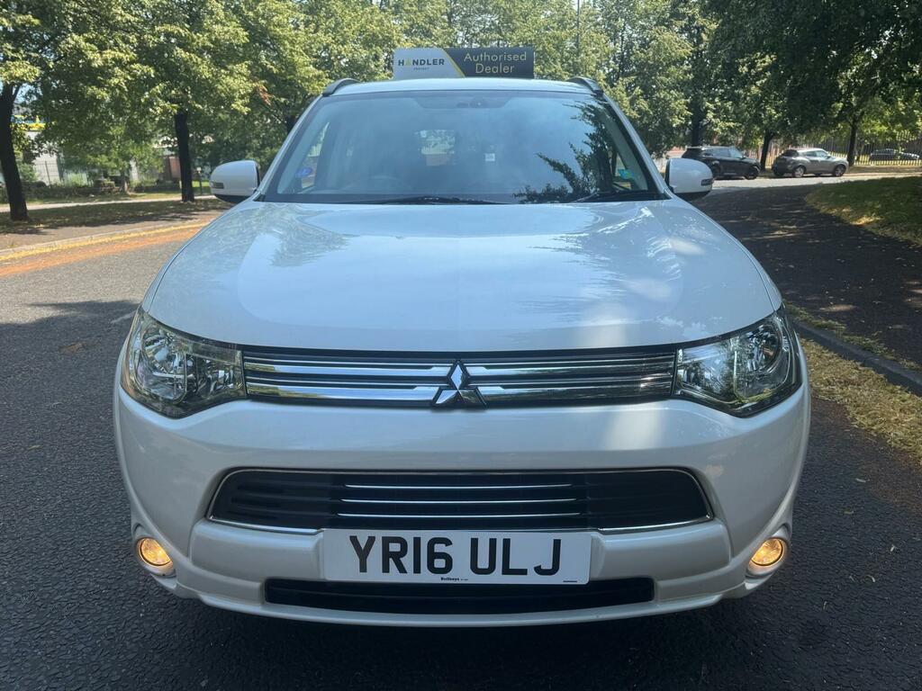 Mitsubishi Outlander 2.0H 12Kwh Gx3h Cvt 4Wd Euro 5 Ss YR16ULJ White #2
