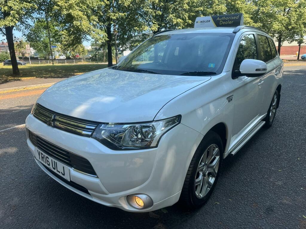 Mitsubishi Outlander 2.0H 12Kwh Gx3h Cvt 4Wd Euro 5 Ss YR16ULJ White #6