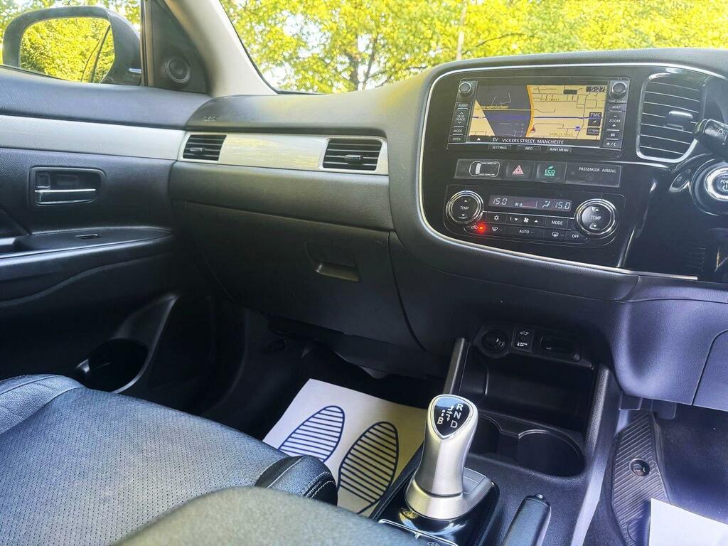 Mitsubishi Outlander Phev Gx 4Hs #27