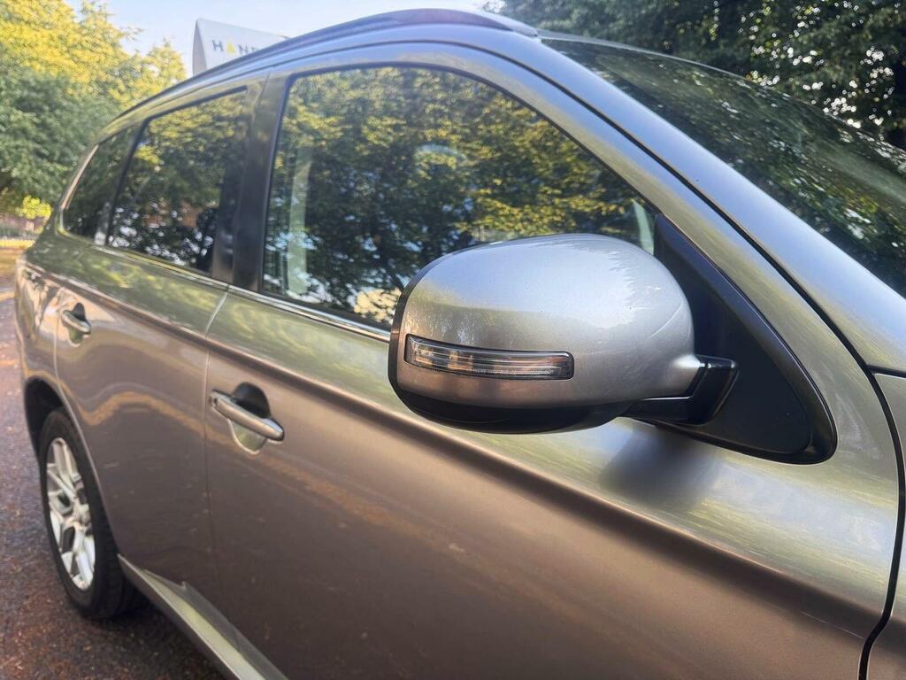 Mitsubishi Outlander Phev Gx 4Hs #40