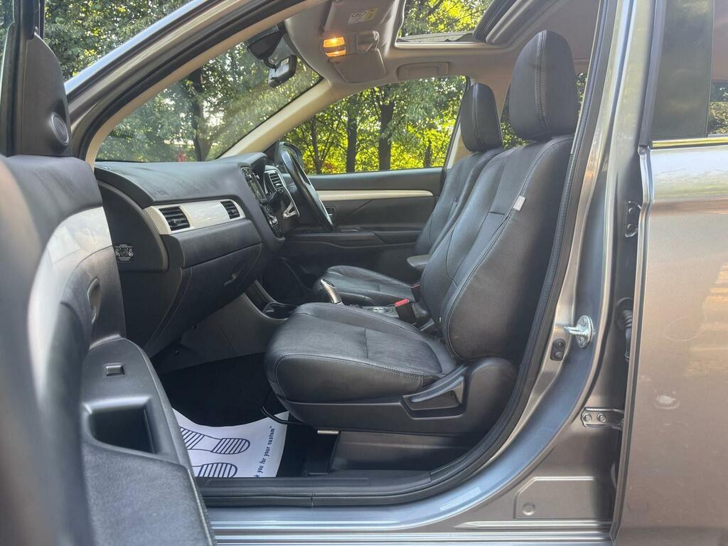 Mitsubishi Outlander Phev Gx 4Hs #46