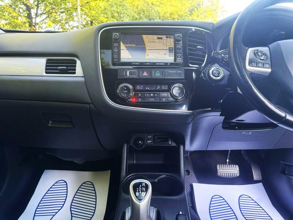 Mitsubishi Outlander Phev Gx 4Hs #36