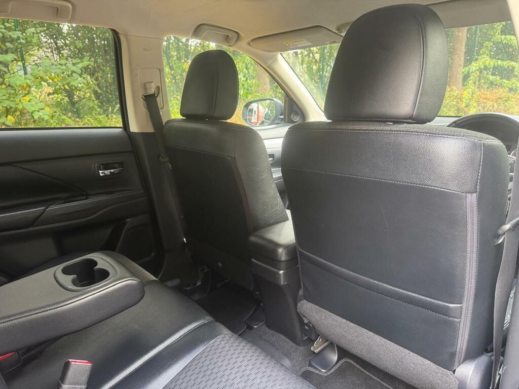 Mitsubishi Outlander 2.2 Di White #27