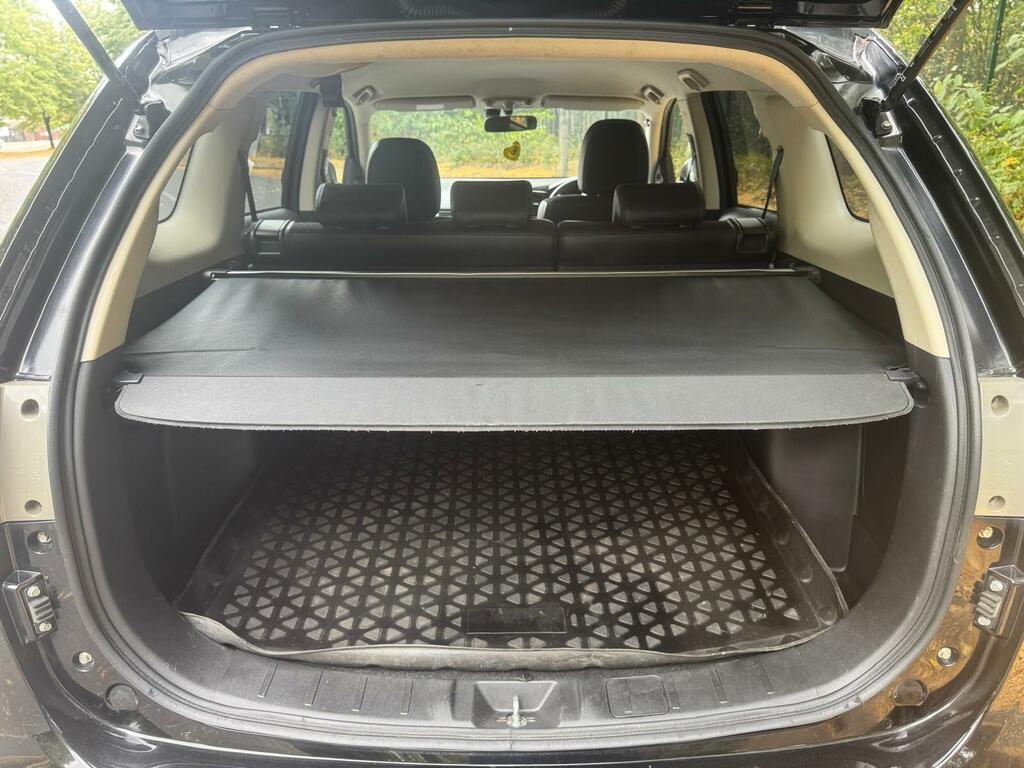 Mitsubishi Outlander 2.2 Di White #43