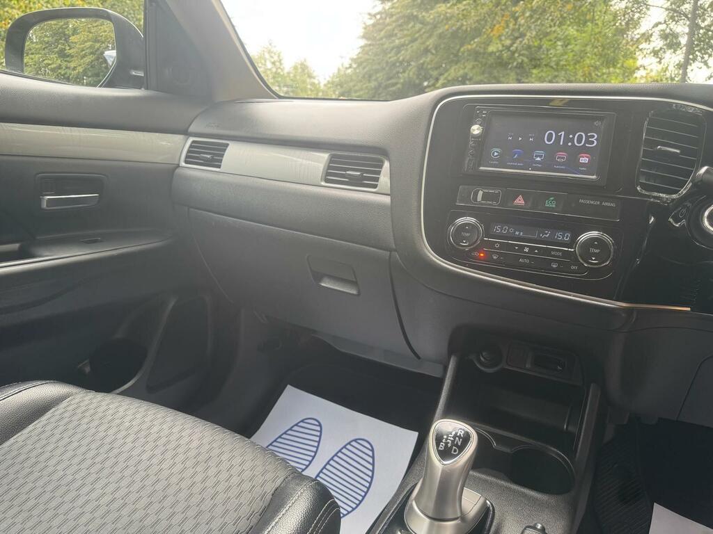 Mitsubishi Outlander 2.2 Di White #14