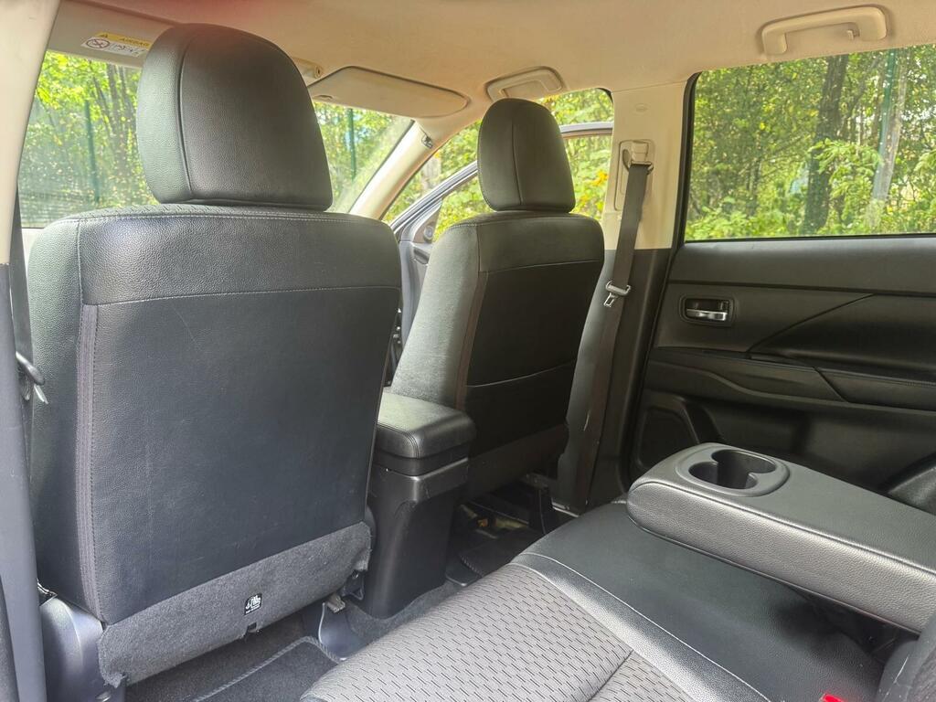 Mitsubishi Outlander 2.2 Di White #23