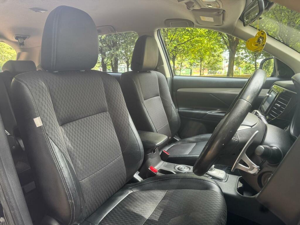 Mitsubishi Outlander 2.2 Di White #21