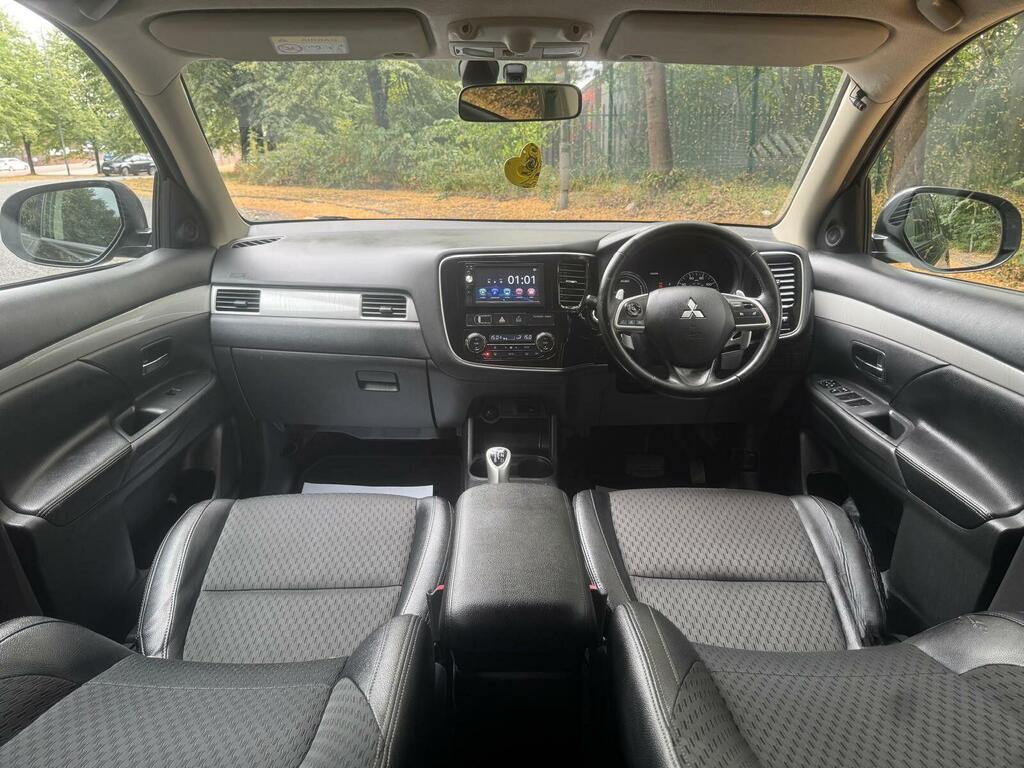Mitsubishi Outlander 2.2 Di White #17