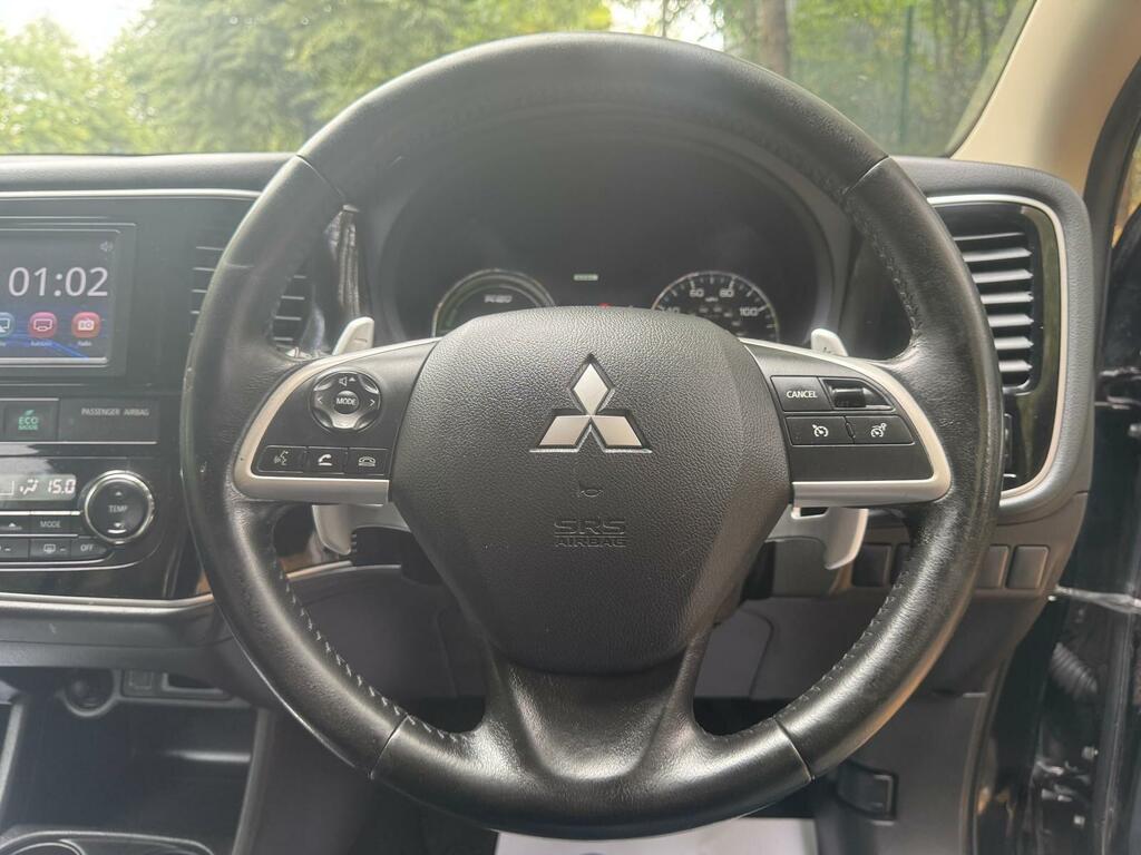 Mitsubishi Outlander 2.2 Di White #44