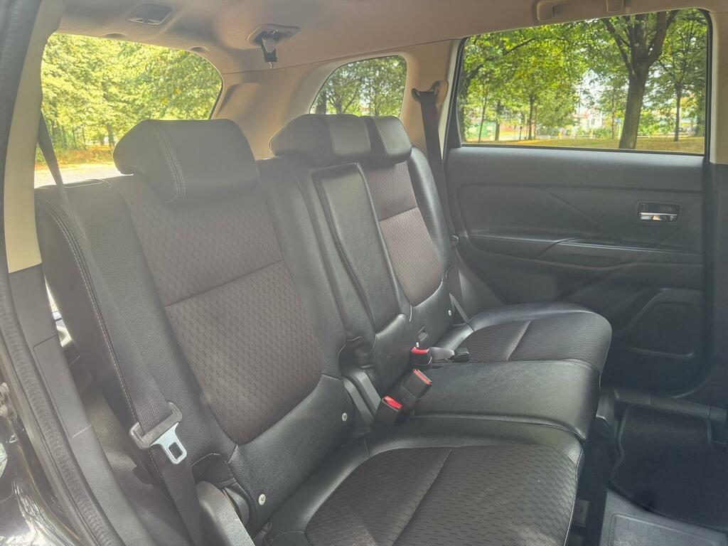 Mitsubishi Outlander 2.2 Di White #22