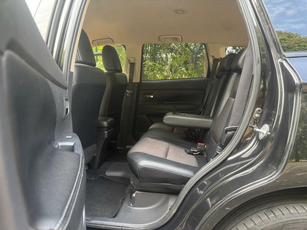 Mitsubishi Outlander 2.2 Di White #24