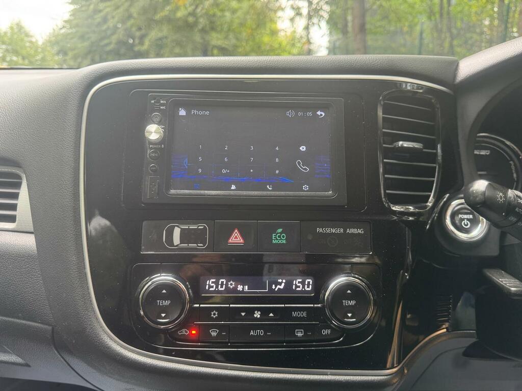 Mitsubishi Outlander 2.2 Di White #38