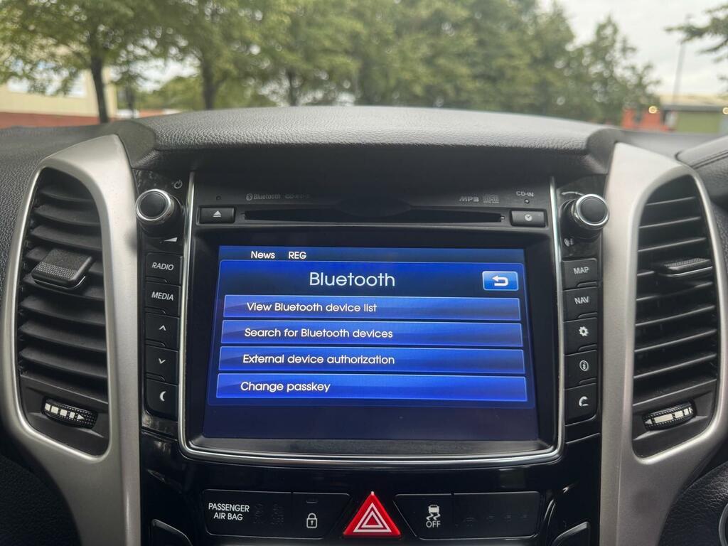 Hyundai I30 1.6 Crdi Blue Drive Grey #40