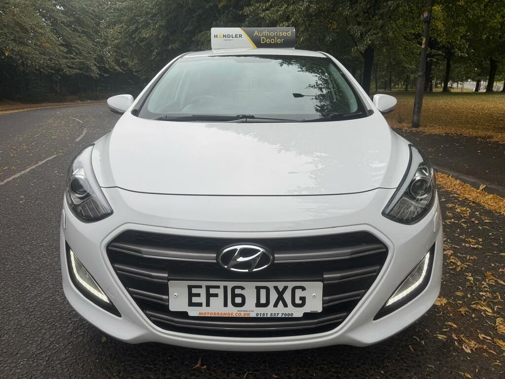 Hyundai I30 Premium White #2