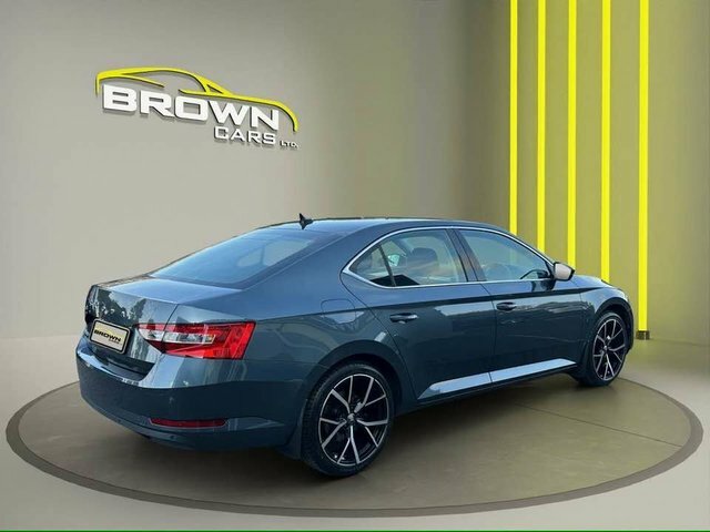 Skoda Superb 2.0 Tdi Se Hatchback Grey #5