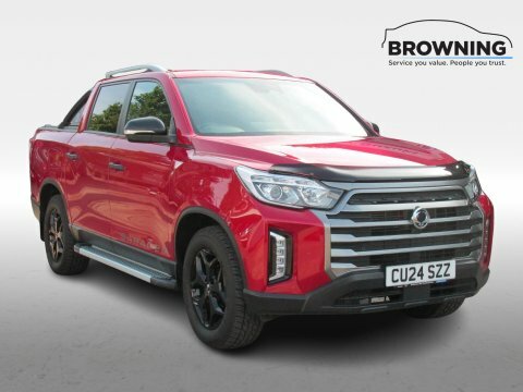 SsangYong Musso Saracen Red