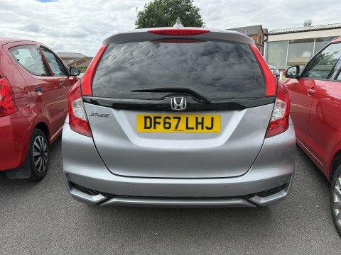 Honda Jazz 1.5 I-mmd Hybrid Ex Ecvt White #4