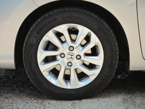 Honda Jazz Elegance White #11