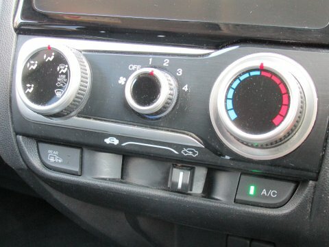 Honda Jazz Elegance White #16