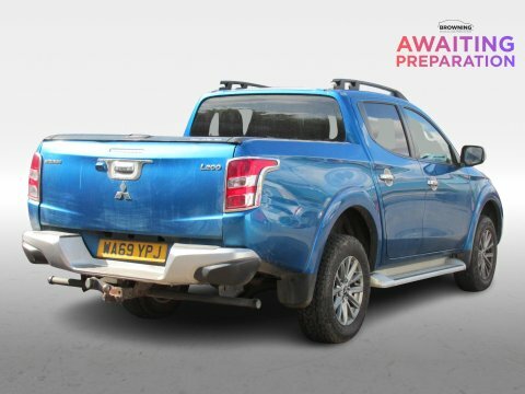 Mitsubishi L200 Di-d 4X4 Barbarian Black #7