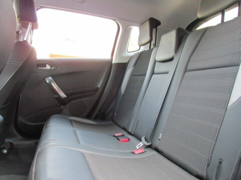 Peugeot 2008 Allure Ss White #11