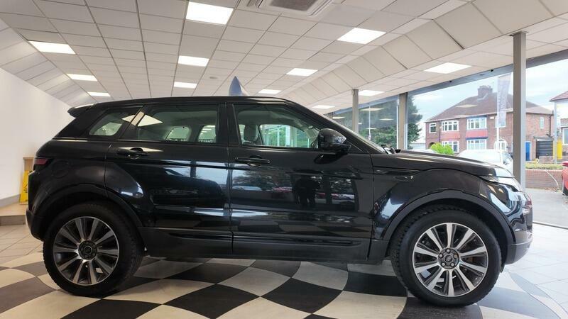 Land Rover Range Rover Evoque Td4 Se Tech SO65KYG Black #5