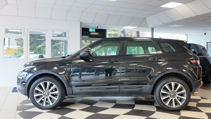 Land Rover Range Rover Evoque Td4 Se Tech SO65KYG Black #3