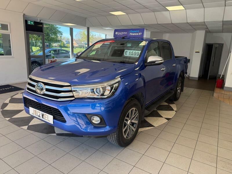 Toyota HILUX Invincible 4Wd D-4d Dcb 19 Plate No Vat Blue
