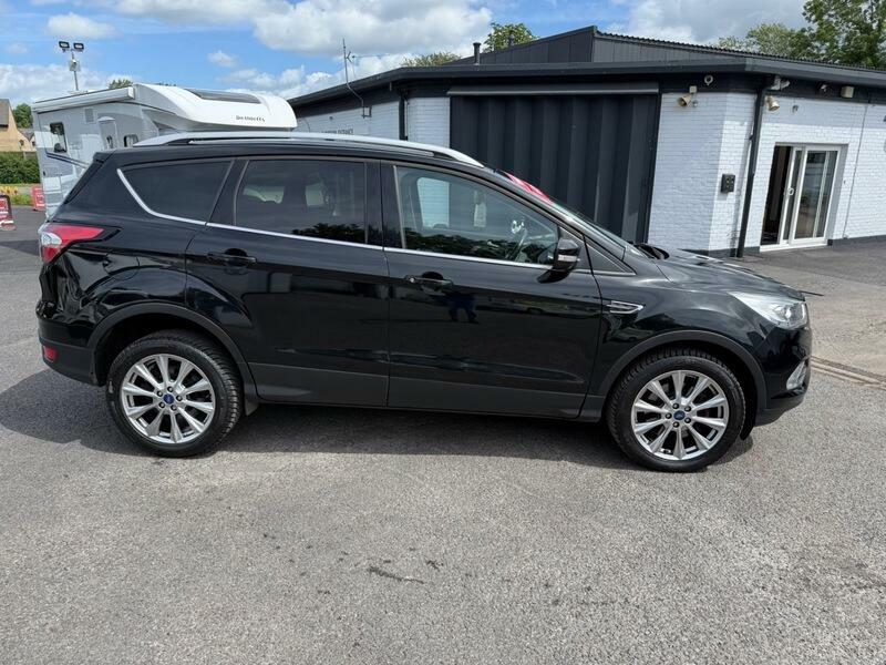 Ford Kuga Titanium Edition Tdci 4X4 Sat Nav 19 Plate YO19PVD Black #3
