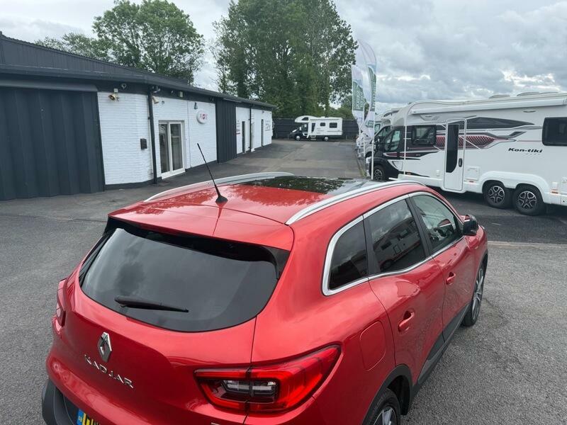 Renault Kadjar Signature Nav Dci 66 Plate Sat Nav Pan HN66UMA Red #3