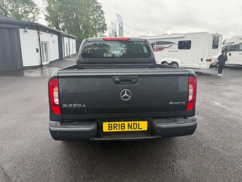 Mercedes-Benz X Class 2.3 Cdi Progressive Pickup Double Cab A Grey #5