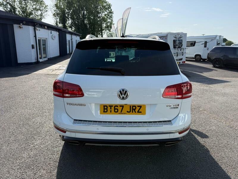 Volkswagen Touareg V6 R-line Plus Tdi Bluemotion Technology 4X4 Sat N BT67JRZ White #4