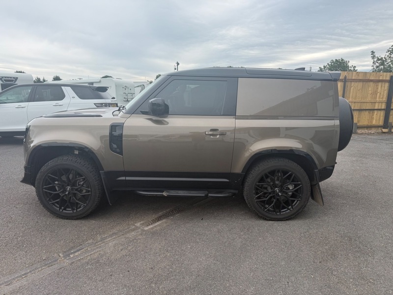 Land Rover Defender Hard Top X-dynamic Se Brown #4
