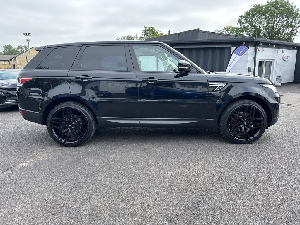 Land Rover Range Rover Sport 2.0 Sd4 Hse LC17VGV Black #4