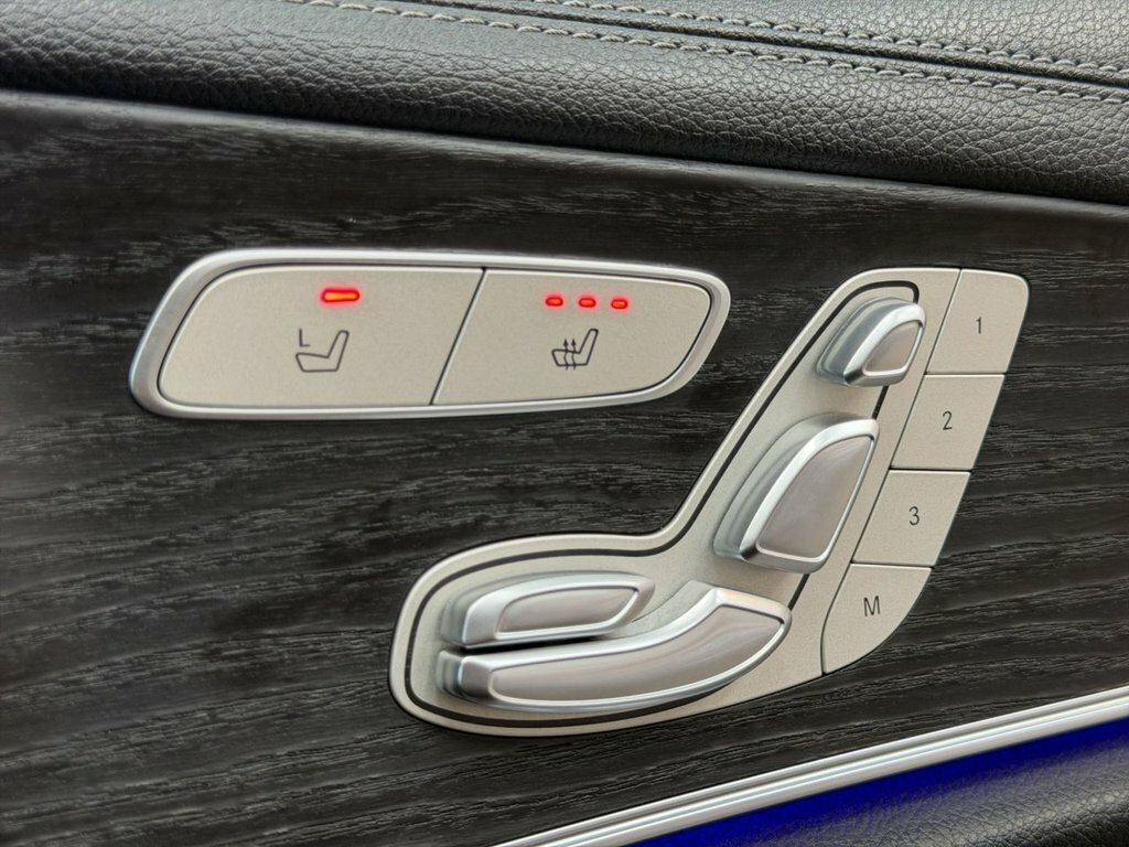 Mercedes-Benz E Class 2L Amg Line Edition OU69SVW Blue #4