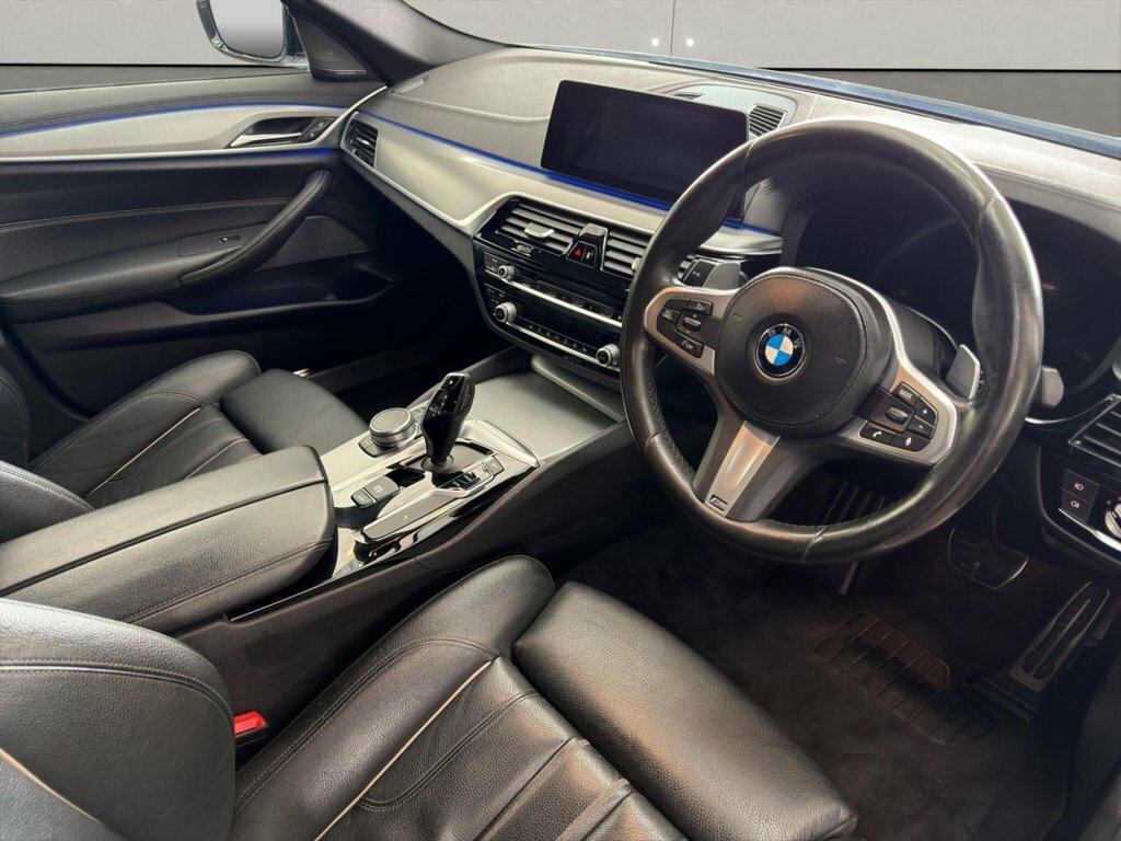 BMW 5 Series 2L M Sport HJ69LXN White #4