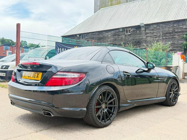 Mercedes-Benz SLK 1.8 Slk200 Blueefficiency Amg Sport Edition 125 G- Black #3