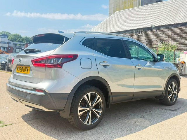 Nissan Qashqai 1.3 Dig-t N-connecta Euro 6 S S MA68UXK Silver #3