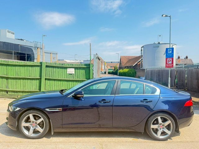 Jaguar XE 2.0D Prestige Euro 6 S S Blue #5
