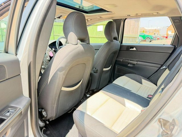 Volvo V50 Se Lux Silver #17