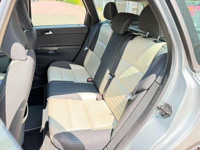 Volvo V50 Se Lux Silver #16