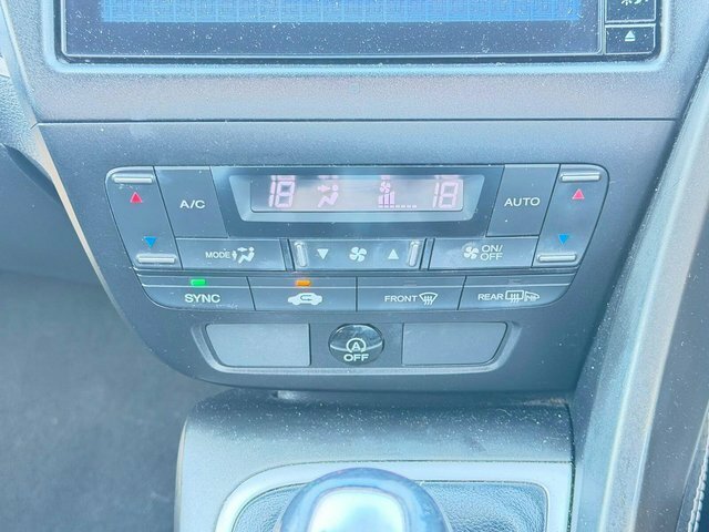 Honda Civic 1.8 I White #25