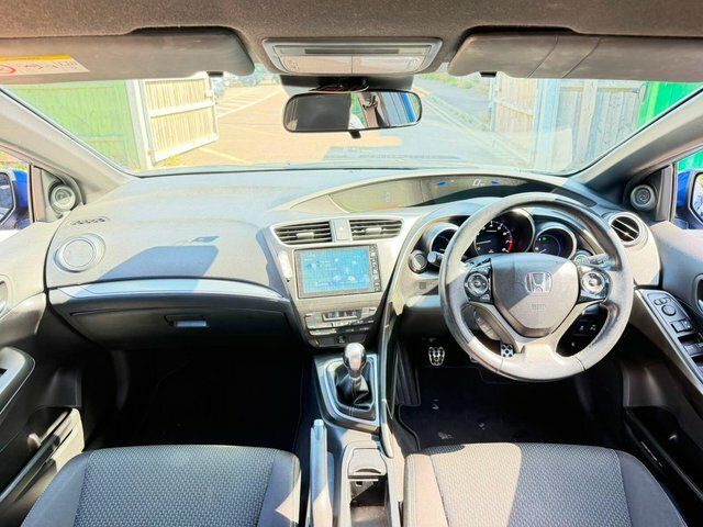 Honda Civic 1.8 I White #21
