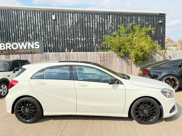 Mercedes-Benz A Class A 200 D Amg Line Executive White #2