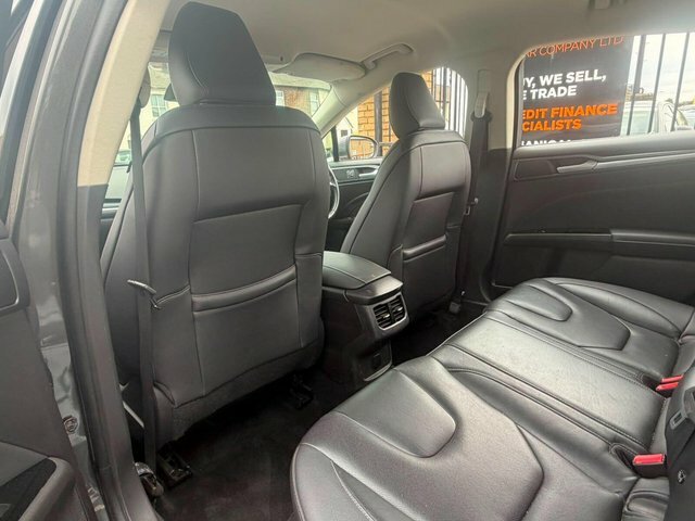 Ford Mondeo Mondeo St-line Edition Ecoblue White #16