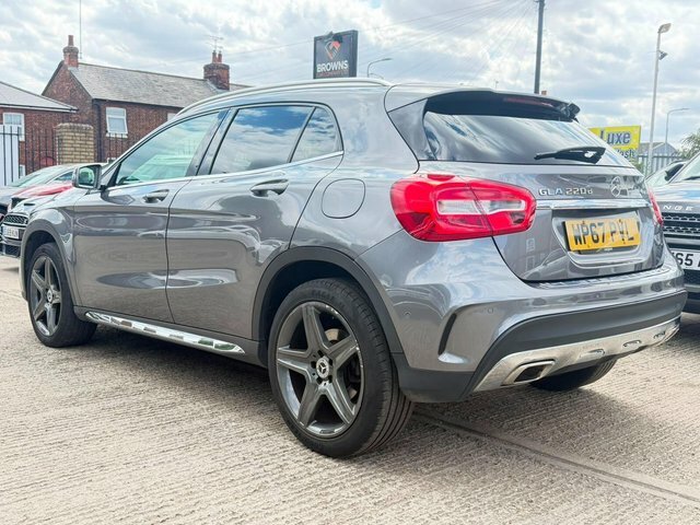 Mercedes-Benz GLA Class 2.1 Gla220d Amg Line Executive 7G-dct 4Matic Eur Grey #4