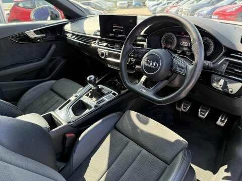 Audi A4 2.0 Tfsi 35 White #2