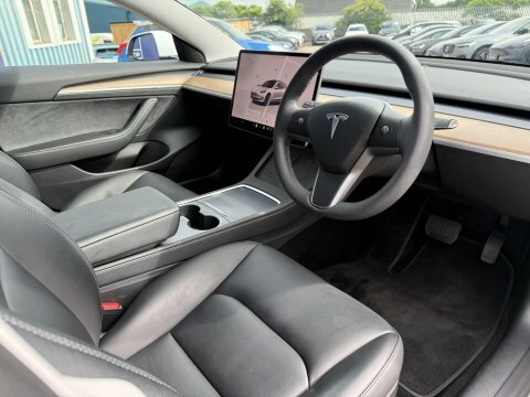Tesla Model 3 Saloon 4dr Electric GJ23UNF White #2