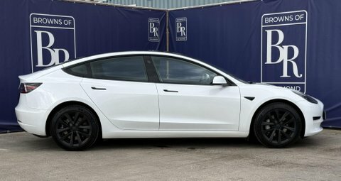 Tesla Model 3 Saloon 4dr Electric GJ23UNF White #3